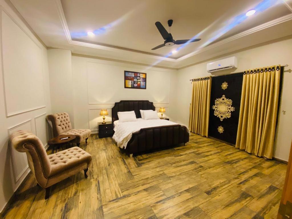 Holidazzle Serviced Apartments Bahria Town Rawalpindi Exterior photo