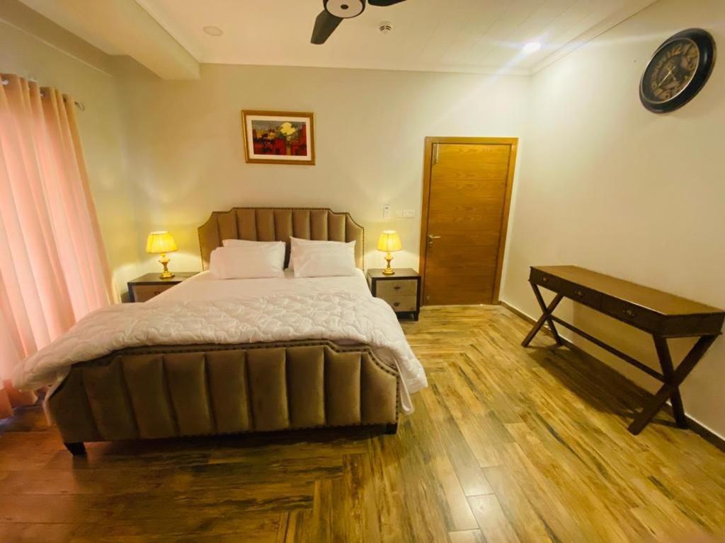 Holidazzle Serviced Apartments Bahria Town Rawalpindi Exterior photo