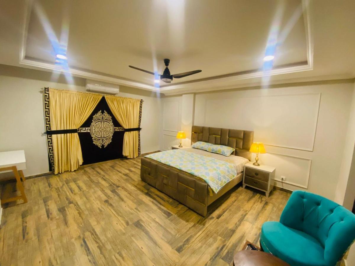 Holidazzle Serviced Apartments Bahria Town Rawalpindi Exterior photo