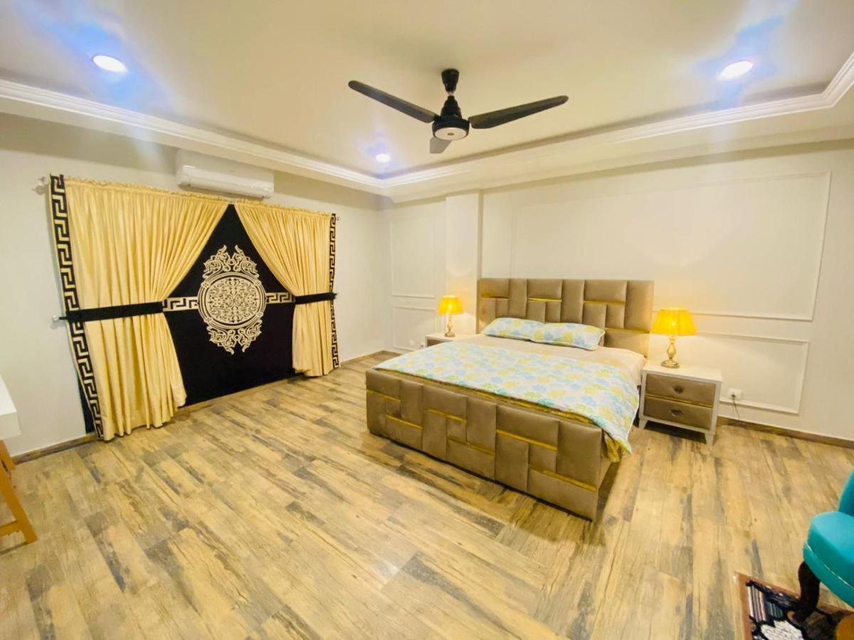 Holidazzle Serviced Apartments Bahria Town Rawalpindi Exterior photo