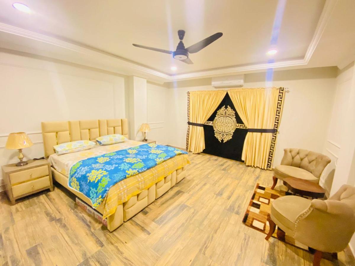 Holidazzle Serviced Apartments Bahria Town Rawalpindi Exterior photo