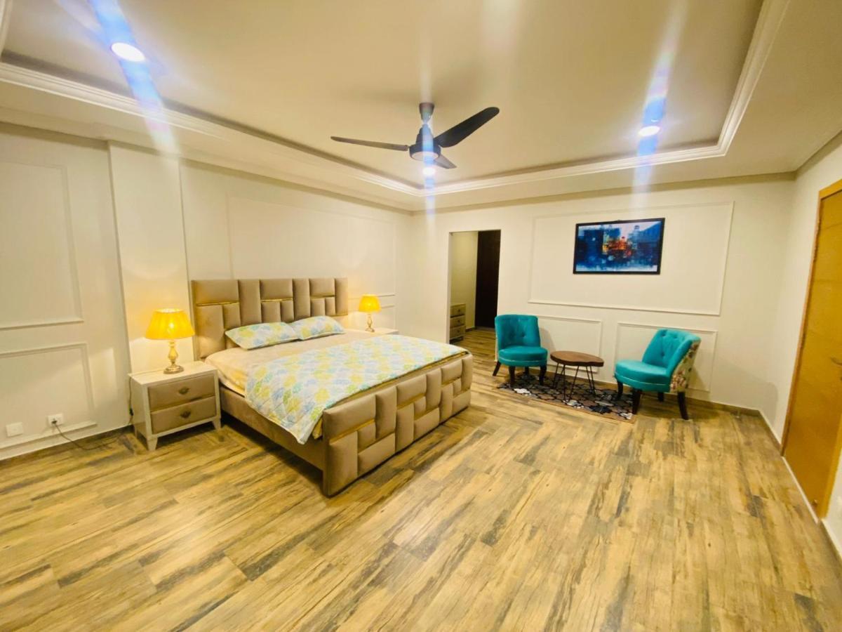 Holidazzle Serviced Apartments Bahria Town Rawalpindi Exterior photo